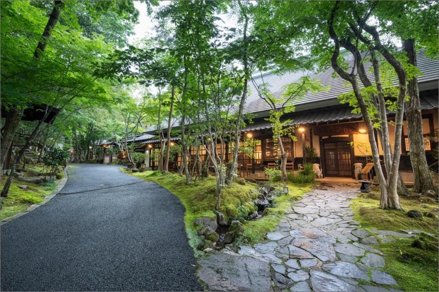 Hotel Nihon-No-Ashitaba Yufu Zewnętrze zdjęcie